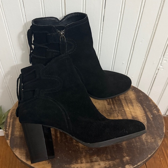 Vionic Womens Black Suede Ronnie Heeled Side Zip Ankle Boots, Size 8 / 39 - Picture 6 of 10